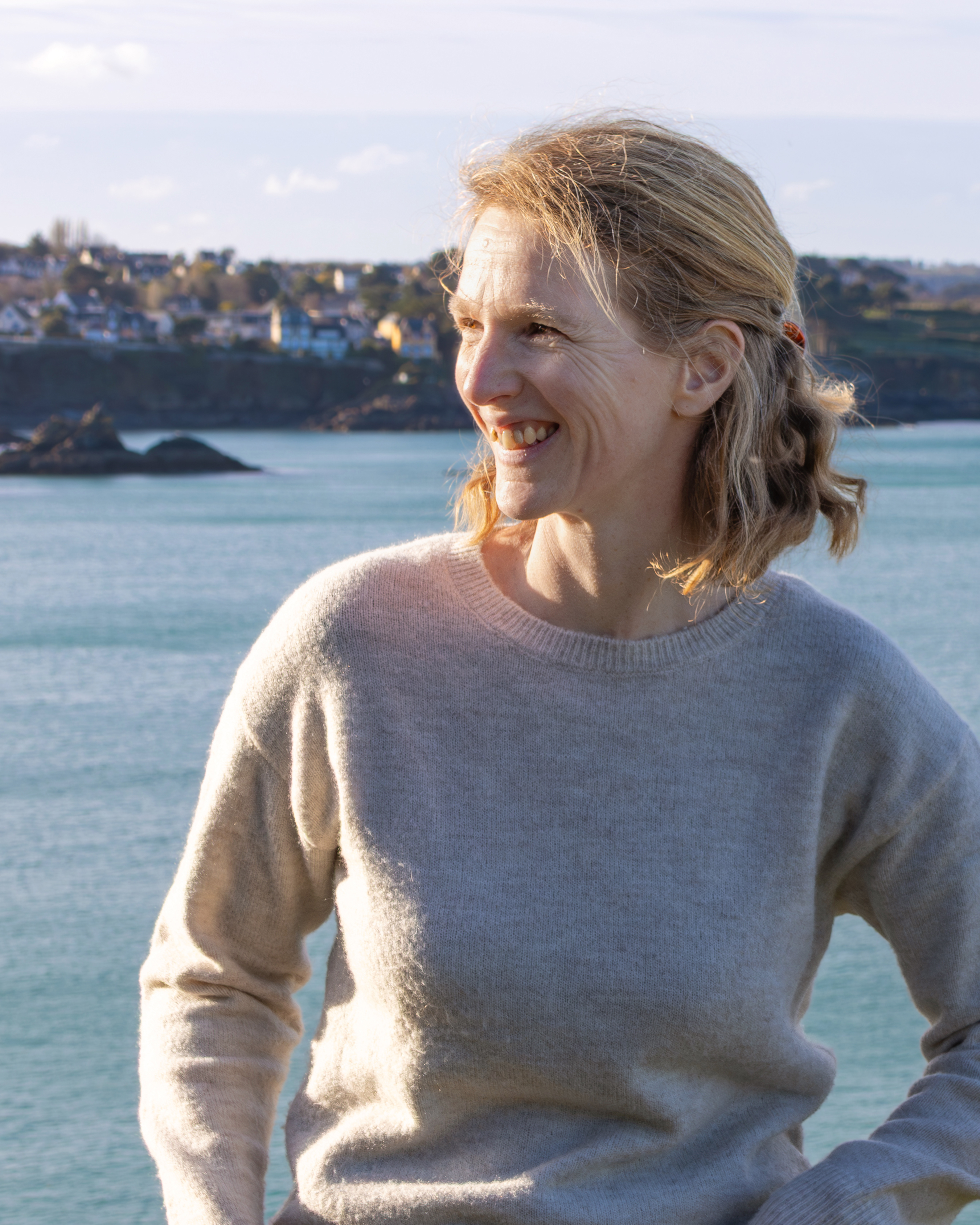 Portrait d'Aurélie Tiercin, photographe et community manager à Saint-Brieuc