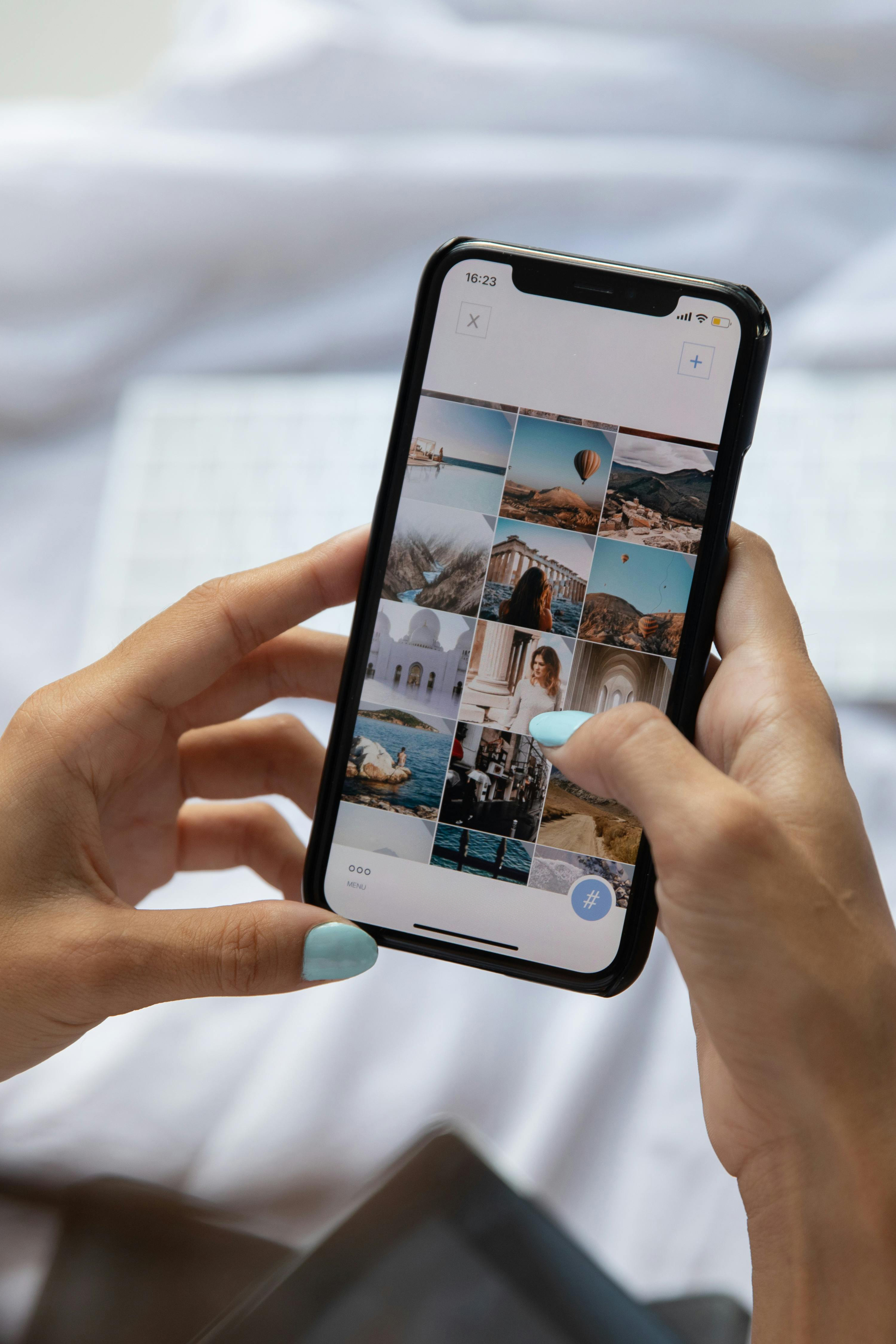 Community Management réseaux sociaux — Aurélie Tiercin